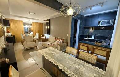 Imagem: A casa possui 3 Dormitórios, 2 Banheiros, 1 Vaga na garagem