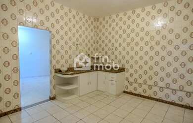 Imagem: A casa possui 2 Dormitórios, 2 Banheiros, 1 Vaga na garagem