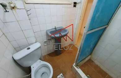 Imagem: A kitnet possui 1 Banheiro e 32m² de Área e está localizado