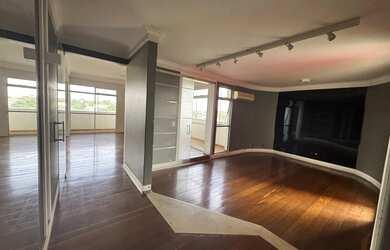 Imagem: O apartamento possui 5 Dormitórios, 5 Banheiros, 2 Vagas na