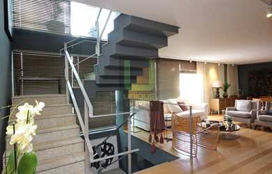 Imagem: O apartamento possui 4 Dormitórios, 4 Banheiros, 4 Vagas na