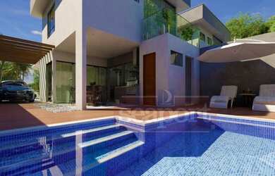 Imagem: A casa em condomínio possui 3 Dormitórios, 4 Banheiros, 142m²