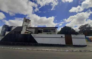 Imagem: O depósito possui 5 Vagas na garagem, 983m² de Área e está