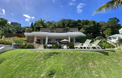 Imagem: A casa em condomínio possui 5 Dormitórios, 5 Banheiros, 4