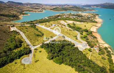 Imagem: O terreno possui 1751m² de Área e está localizado em Capitólio