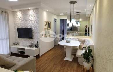 Imagem: O apartamento possui 2 Dormitórios, 2 Banheiros, 2 Vagas na