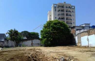 Imagem: O terreno possui 800m² de Área e está localizado em Jardim