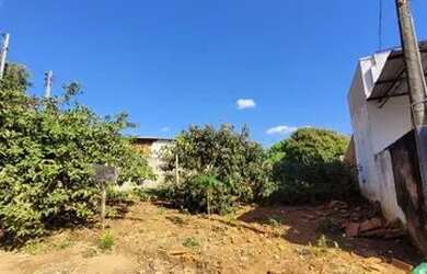 Imagem: O terreno possui 225m² de Área, Imóvel novo e está localizado