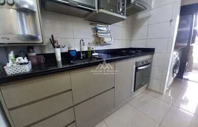 Imagem: O apartamento possui 3 Dormitórios, 2 Banheiros, 2 Vagas na