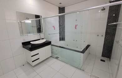 Imagem 12: Casa 4 qts com suite, 3 vagas, rica em armarios. Santa Amelia. R$- 900...