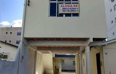 Imagem: A casa possui 1 Dormitório, 1 Banheiro e 1 Vaga na garagem