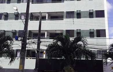 Imagem: O apartamento possui 3 Dormitórios, 1 Banheiro, 1 Vaga na garagem