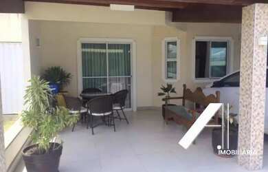 Imagem: A casa possui 2 Dormitórios, 1 Banheiro, 1 Vaga na garagem