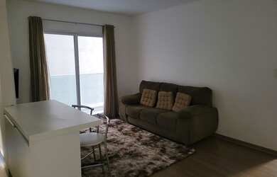 Imagem: O apartamento possui 1 Dormitório, 1 Banheiro, 1 Vaga na garagem