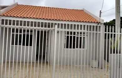 Imagem: A casa em condomínio possui 2 Dormitórios, 1 Banheiro, 2 Vagas