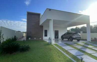 Imagem: A casa em condomínio possui 3 Dormitórios, 3 Banheiros, 2