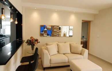 Imagem: O apartamento possui 2 Dormitórios, 1 Banheiro, 1 Vaga na garagem