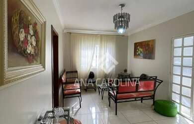 Imagem 4: Casa com 5 Quartos à Venda no Bairro Alcides Rabelo