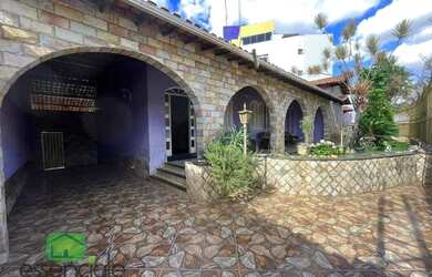 Imagem: O depósito possui 5 Vagas na garagem, 302m² de Área e está