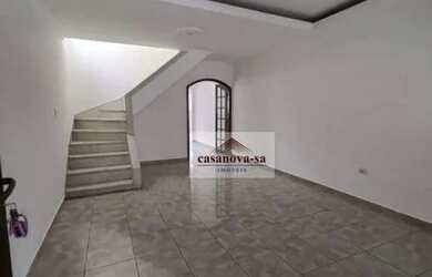 Imagem: A casa possui 3 Dormitórios, 3 Banheiros, 2 Vagas na garagem