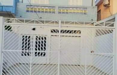 Imagem: O depósito possui 4 Vagas na garagem, 155m² de Área e está