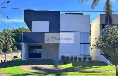 Imagem: A casa em condomínio possui 3 Dormitórios, 5 Banheiros, 4