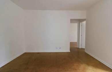 Imagem: O apartamento possui 2 Dormitórios, 2 Banheiros, 80m² de Área