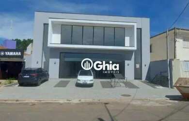 Imagem: O depósito possui 5 Vagas na garagem e 497m² de Área e está