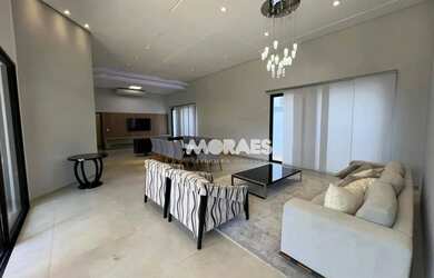 Imagem: A casa em condomínio possui 3 Dormitórios, 5 Banheiros, 2