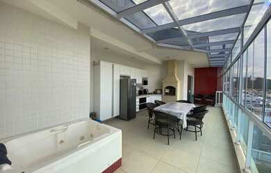 Imagem: O apartamento na cobertura possui 4 Dormitórios, 5 Banheiros