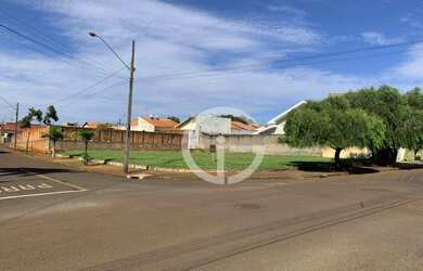 Imagem: O terreno possui 955m² de Área e está localizado em Jardim