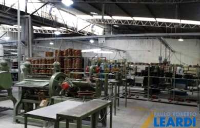 Imagem 3: GALPÃO - JAÇANÃ - SP. 3.418m² de Áreae5 Vagas na garagem