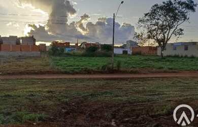 Imagem 2: Terreno em rua - Bairro Residencial Orlando Morais em Goiânia
