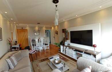 Imagem: O apartamento possui 3 Dormitórios, 2 Banheiros, 1 Vaga na