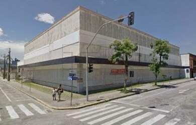 Imagem: O depósito possui 2.291m² de Área e está localizado em