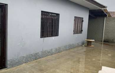 Imagem 1: VARGEM GRANDE PAULISTA - Casa Padrão - Portão Vermelho