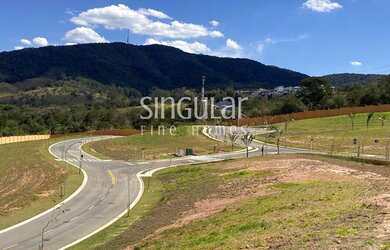 Imagem 1: Maravilhoso lote de esquina com 742m2 no Alphaville Jundiaí 2