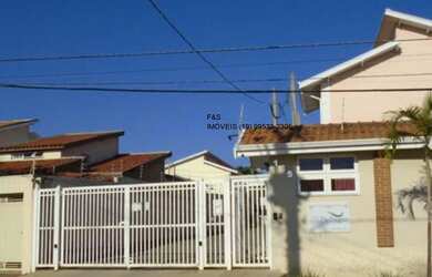 Imagem: A casa em condomínio possui 2 Dormitórios, 2 Banheiros, 1