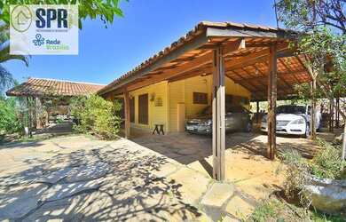 Imagem: A casa em condomínio possui 5 Dormitórios, 2 Banheiros, 4