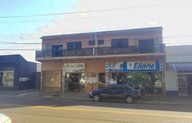 Imagem: O depósito possui 4 Vagas na garagem, 324m² de Área e está