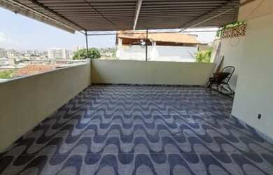 Imagem: A casa possui 3 Dormitórios, 2 Banheiros e está localizado