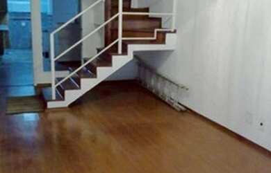 Imagem: A casa em condomínio possui 2 Dormitórios, 2 Banheiros, 2