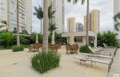 Imagem 6: Uffizi Gallerie. Piscina, Churrasqueira, Imóvel mobiliadoeAr-condicionado