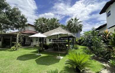 Imagem: A casa em condomínio possui 4 Dormitórios, 5 Banheiros, 2