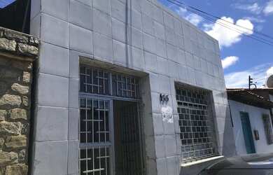 Imagem: A casa possui 3 Dormitórios, 1 Banheiro, 100m² de Área e