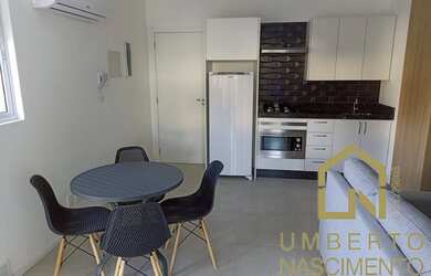 Imagem: O apartamento possui 1 Dormitório, 1 Banheiro, 1 Vaga na garagem