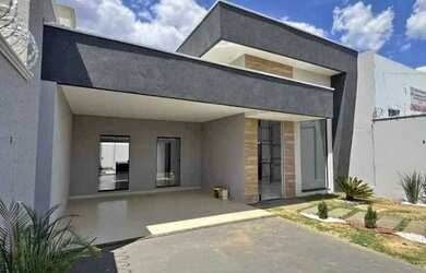 Imagem: A casa possui 2 Dormitórios, 2 Banheiros, 2 Vagas na garagem