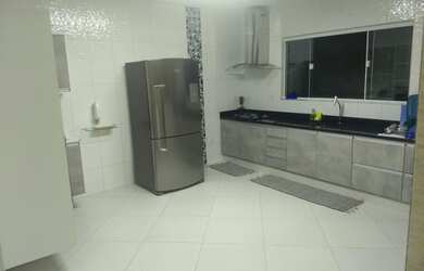 Imagem 2: Casa Aluguel. 175m² de Área, 2 Banheirose2 Dormitórios