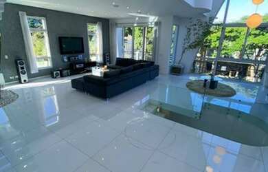 Imagem: A casa em condomínio possui 3 Dormitórios, 3 Banheiros, 4