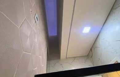 Imagem: A casa em condomínio possui 3 Dormitórios, 2 Banheiros, 2